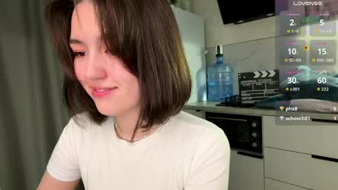 Lily online show from June 8, 6:53 pm