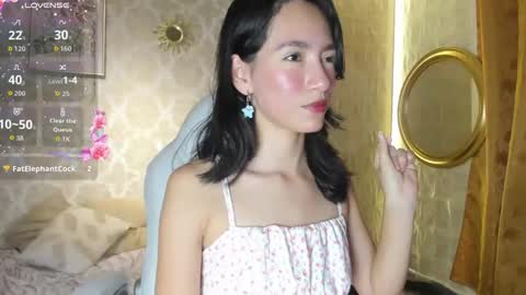 Lilyy online show from February 18, 9:47 pm