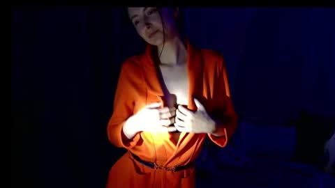 Snapshot of lilyxsky chatting on December 3, 12:44 pm LilyXSky online show from December 3, 12:44 pm