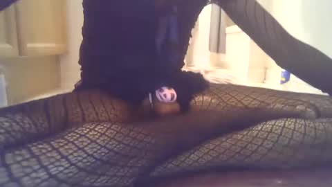 limpclitsissyfemboy online show from October 22, 2:15 am