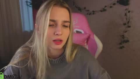 LINA online show from April 21, 2:51 am