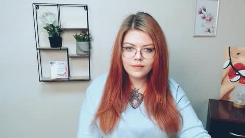 lina_ri online show from October 18, 7:45 am