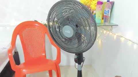 LINA SANCHEZ online show from October 28, 1:12 pm