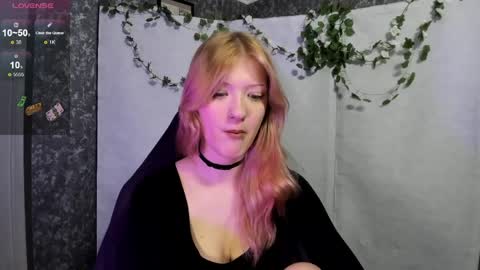 Lina online show from April 9, 8:36 pm