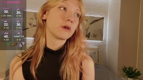 Lina online show from April 16, 10:01 pm