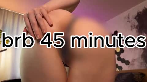 Snapshot of lina_witch chatting on October 15, 2:29 pm lina online show from October 15, 2:29 pm