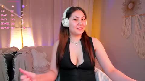 Lina online show from March 6, 4:17 pm