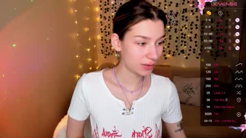 Lina online show from November 6, 9:23 am