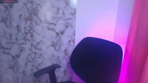 lincy_honeyy online show from January 16, 7:17 am