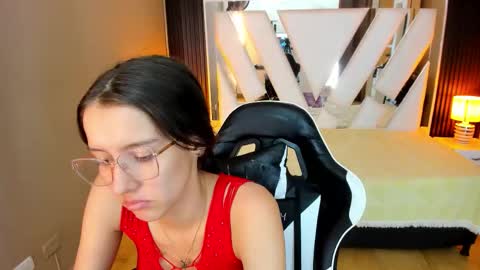  Linda  online show from March 14, 6:56 pm