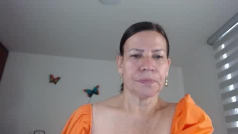 Snapshot of linda_hanna1977 chatting on October 30, 1:23 pm Linda Hanna online show from October 30, 1:23 pm