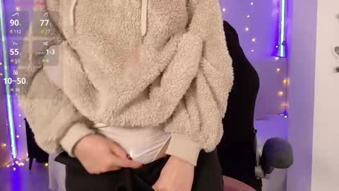 Linda  --  online show from January 11, 10:16 pm