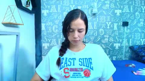  Lindsey  online show from January 6, 5:28 pm