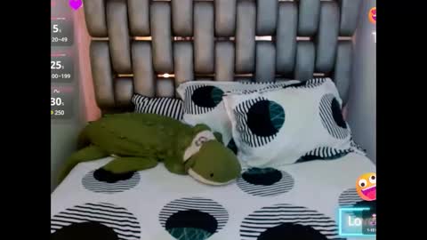 V A L E  N T I N A online show from December 28, 12:04 am