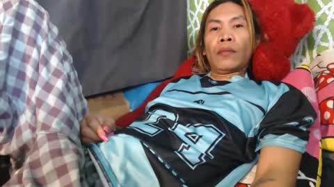 weng bustamante online show from November 18, 7:33 am