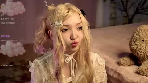 Linh -   online show from July 22, 9:39 pm