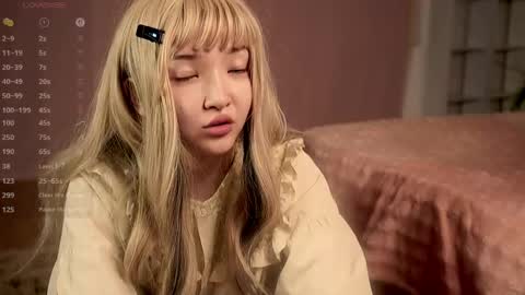 Linh -   online show from June 2, 9:06 pm