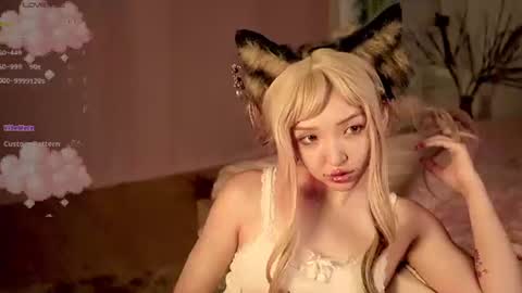 Linh -   online show from July 17, 11:50 pm