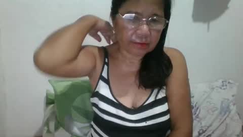 linzy164236 online show from March 10, 4:25 pm