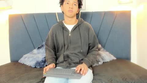 lio18_cum online show from April 2, 8:16 pm