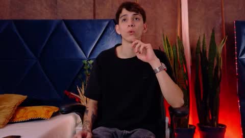 LION FOSTER online show from December 13, 10:05 pm