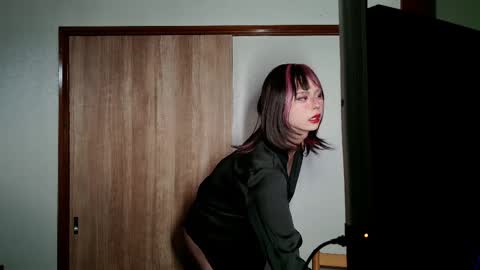 lionnigouki online show from January 4, 6:41 am