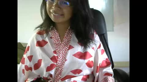 Liora selenex online show from April 19, 3:29 am