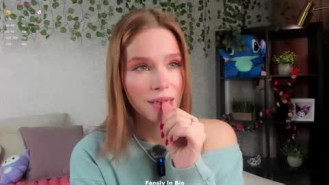 Lina online show from January 19, 1:26 am