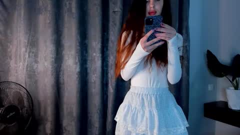 Lira revery online show from November 29, 2:30 am