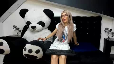 Lis  online show from February 24, 1:52 am