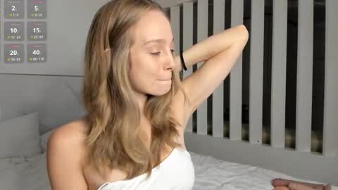 Lisa online show from October 23, 1:23 pm