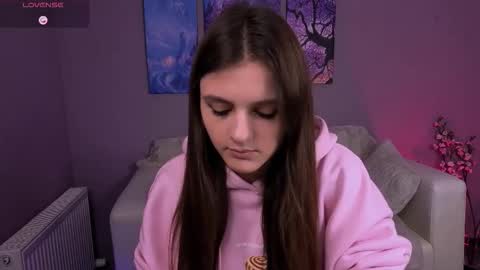 Lisa online show from January 18, 12:14 pm