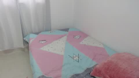 Lisa Santos online show from April 7, 1:02 pm