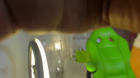 Snapshot of lisa_gerrard_ chatting on September 28, 5:55 pm Lisa online show from September 28, 5:55 pm