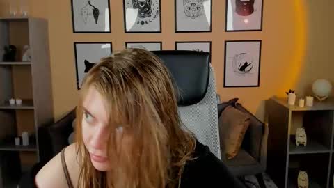 Lisa online show from October 27, 2:22 am