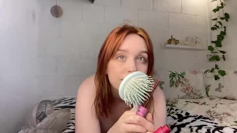 Lisa online show from June 5, 3:24 am