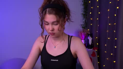  Lisa  online show from November 13, 8:33 pm