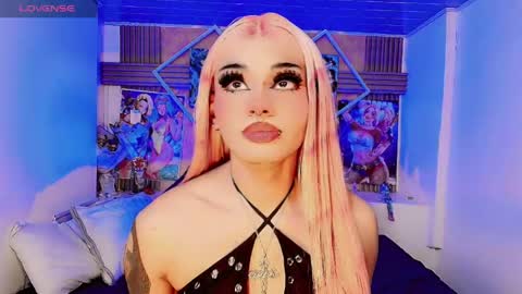 lisa_sparkleee online show from April 14, 4:05 am