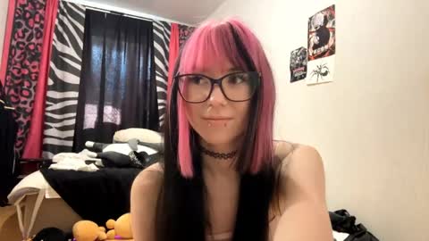 Aileen online show from June 3, 1:14 pm