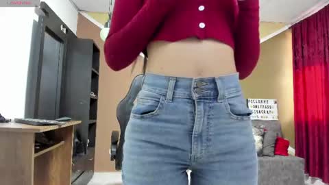 Lisa Gray Independent Model online show from June 13, 7:13 pm