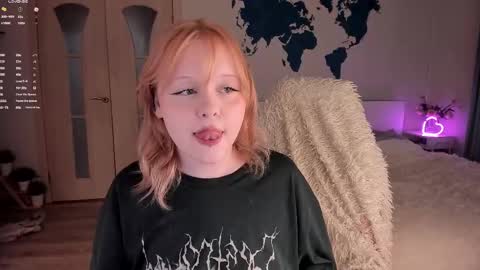 -Lisa- Help me to reach 100 thumbs up3 online show from March 9, 5:39 pm