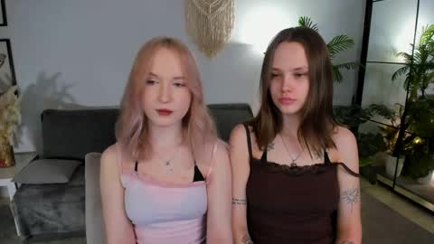 Lisa blonde  Alisa brunette online show from April 22, 8:27 pm