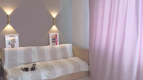 Kira online show from March 27, 7:25 am