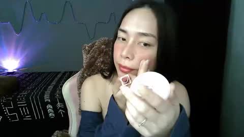 Xinli Su online show from March 24, 6:58 pm