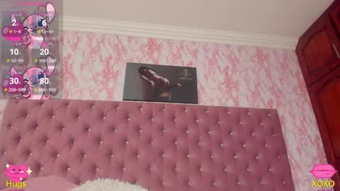 lisawalker_ online show from February 25, 3:09 pm