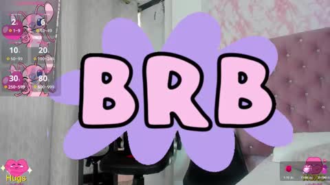 lisawalker_ online show from February 11, 6:44 pm