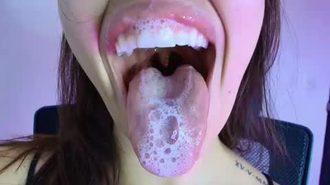 Lisbet online show from November 10, 10:56 pm