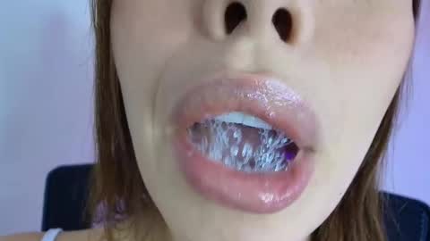 Lisbet online show from January 7, 3:50 pm