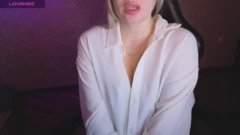 Anna online show from May 17, 2:54 am