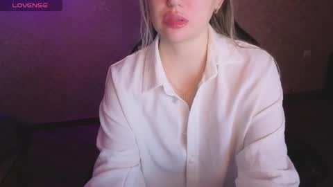 Anna online show from March 31, 12:00 am